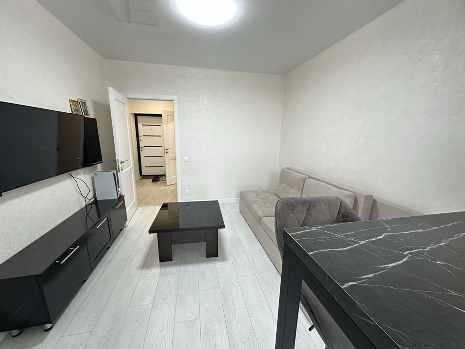 Продаж , Брама -1 / Слобожанський