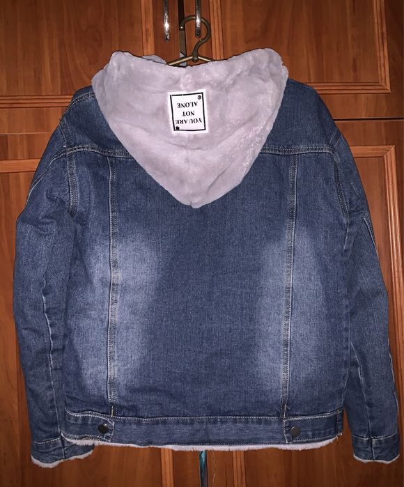 Жіноча зимова джинсова куртка:)!