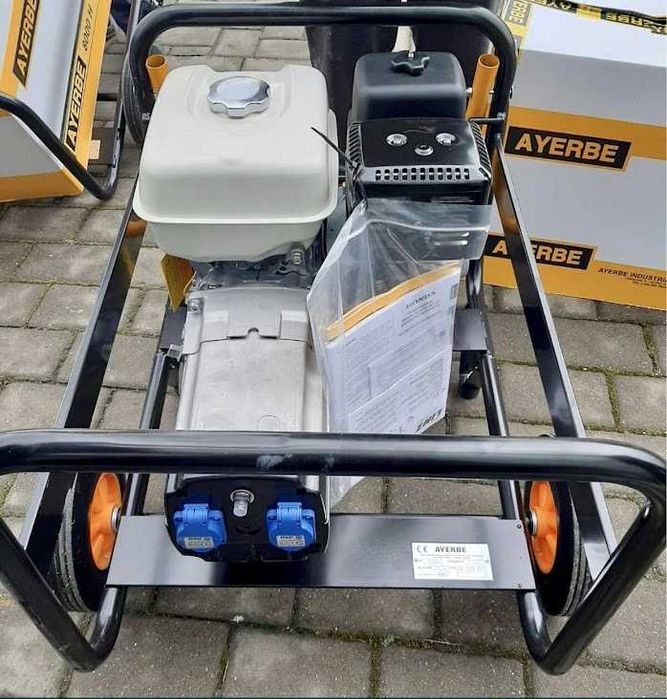Однофазний бензиновий генератор на 4,2кВт AYERBE 5000 (HONDA GX-270)