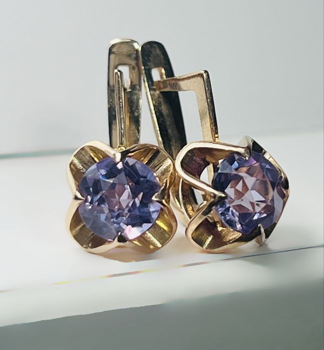 Золоті сережки радянські .Золотые серьги с александритом СССР