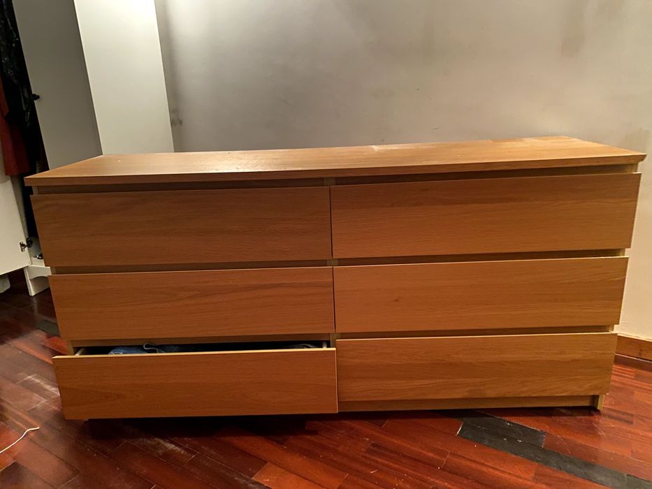 Cama + mesinhas de cabeceira + cómoda MALM