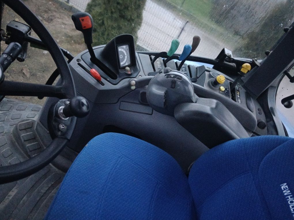New Holland TS 115A case maxxum 125 135