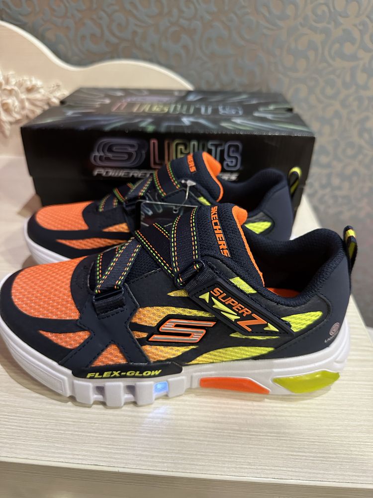 Skechers lights р 33,5 підсвітка