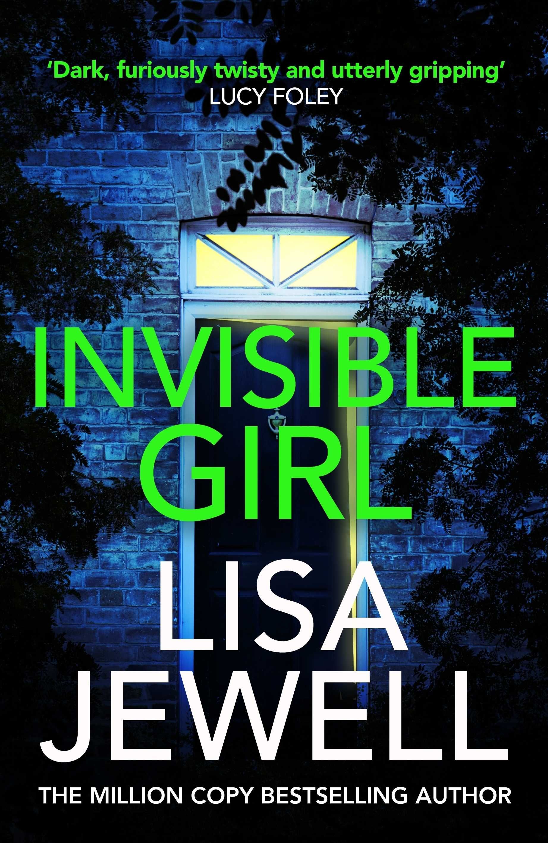 Книга англійською Invisible Girl. Лайза Джуелл