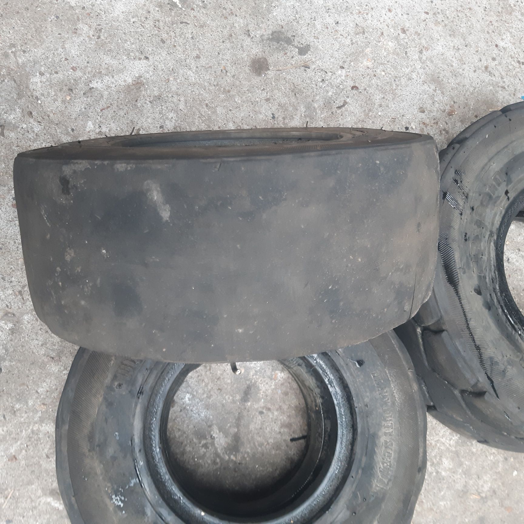 2 opony do widlaka 21x8x9 1opona 23x9x10