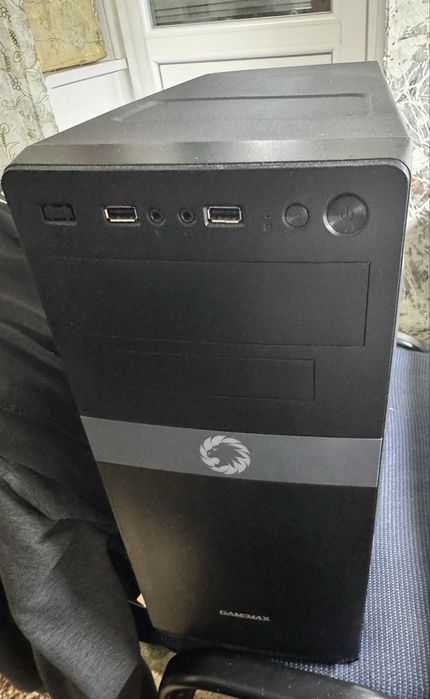 GIGABYTE Z370P D3 Ram 8gb i3-8100 ssd m2-240gb