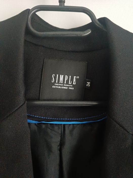 Wełniana czarna marynarka Simple rozmiar XS