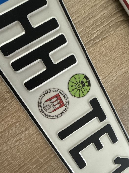 Niemiecka tablica rejwstracyjna kolekcjonerska Hamburg