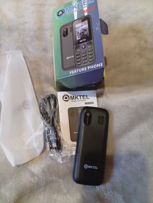 Продам телефон новий