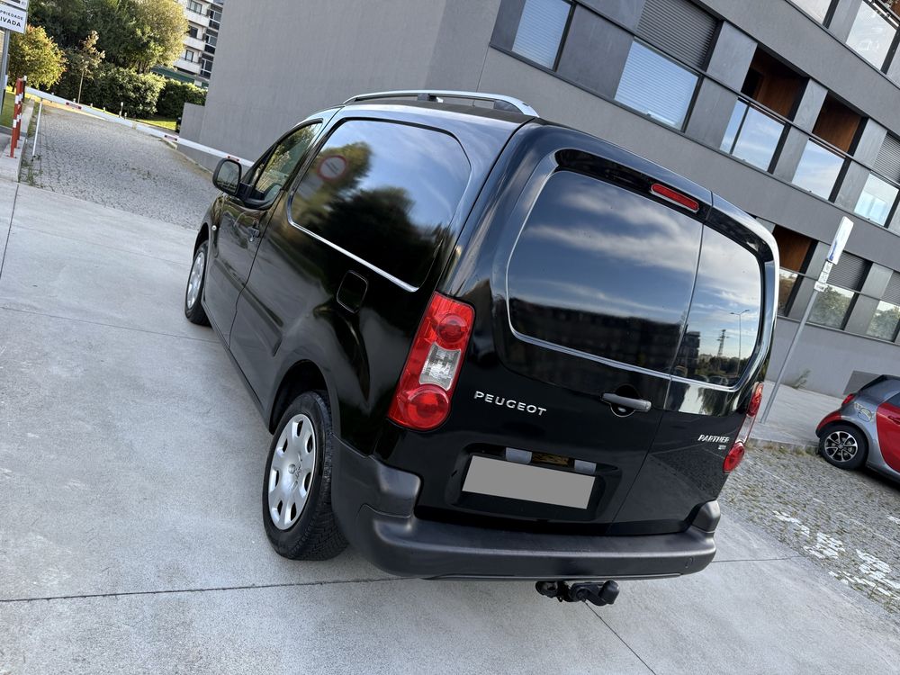 Peugeot Partner - 2014 c/ GPS e CarPlay - 1.6 HDi