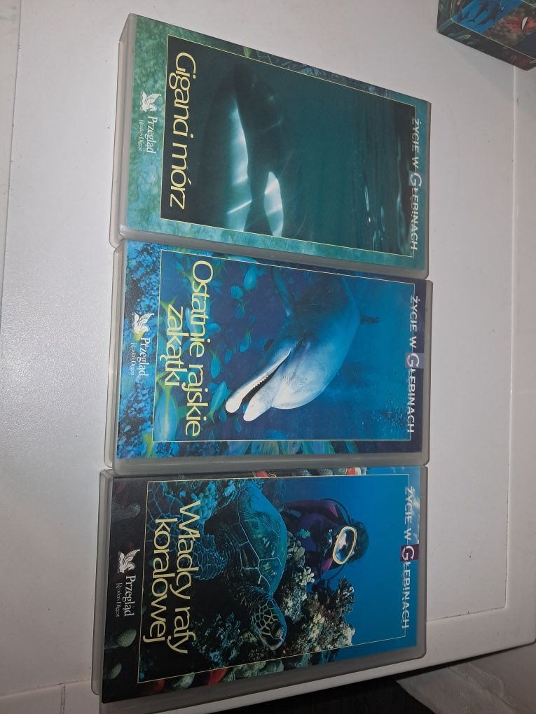 VHS Życie w głebinach 3 szt