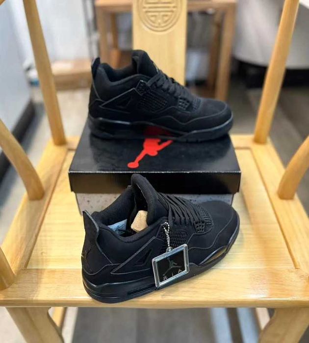 "Buty koszykówki " Nike_Jordan_4_Retro_Black_Cat R.41
