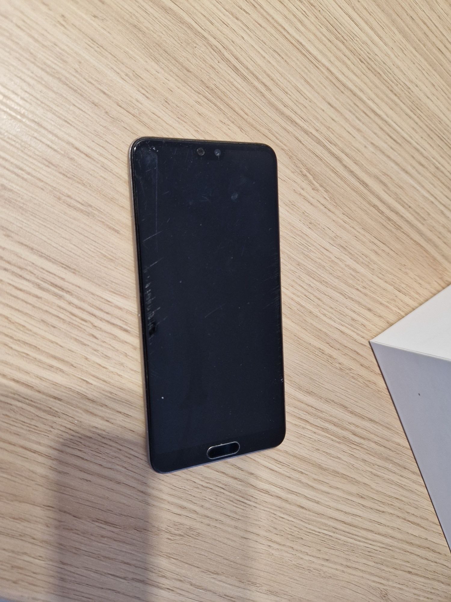 Telefon Huawei P20