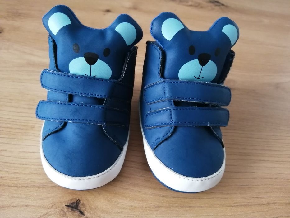 Buciki niechodki dla chłopca