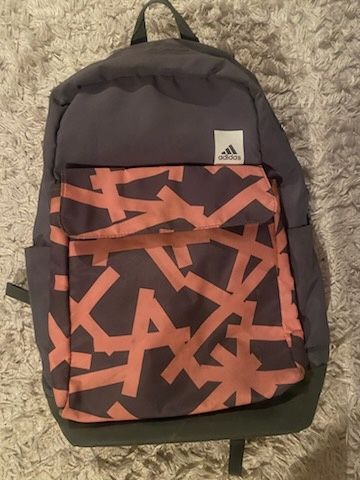 Sprzedam plecak szkolny Adidas