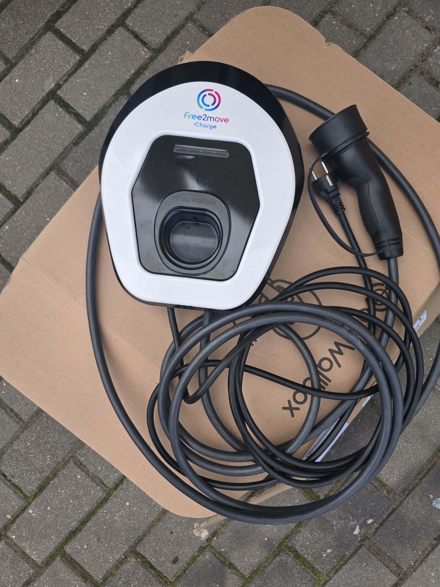 Wallbox typ 2 stacja nowa Free2move 1 faza 7 kw