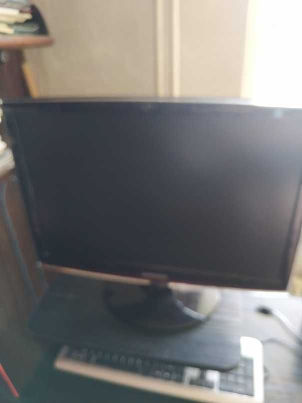 komputer stacjonarny Dell Precision T3610, RAM 16 GB, procesor e5-1603