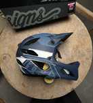 Kask Troy Lee Designs Stage BLUE nowy M/L oraz XS/S lub XL/XXL Mips