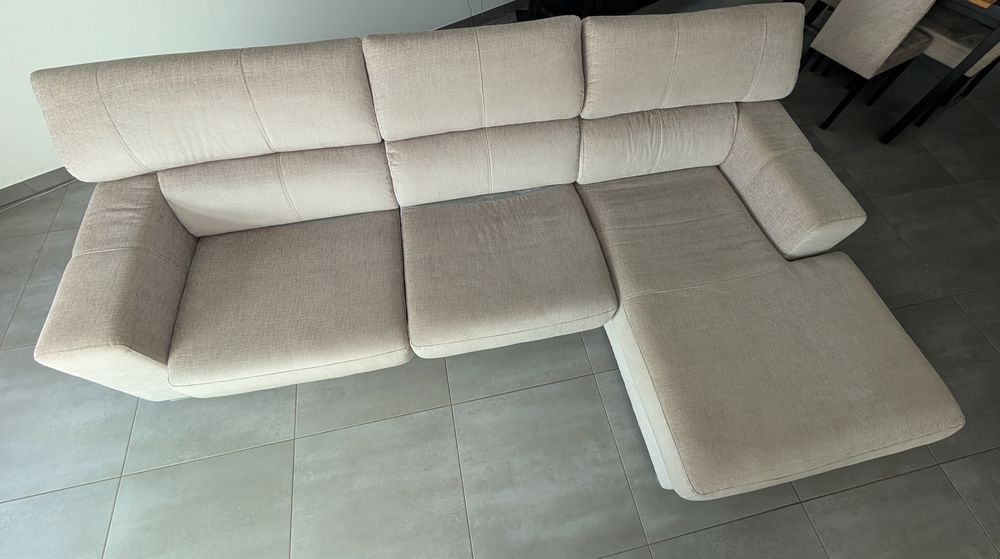 Sofá cinza com Chaise Longue