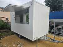 Przyczepa gastronomiczna 750 kg  zlewy, blat, elektryka  3.5 m