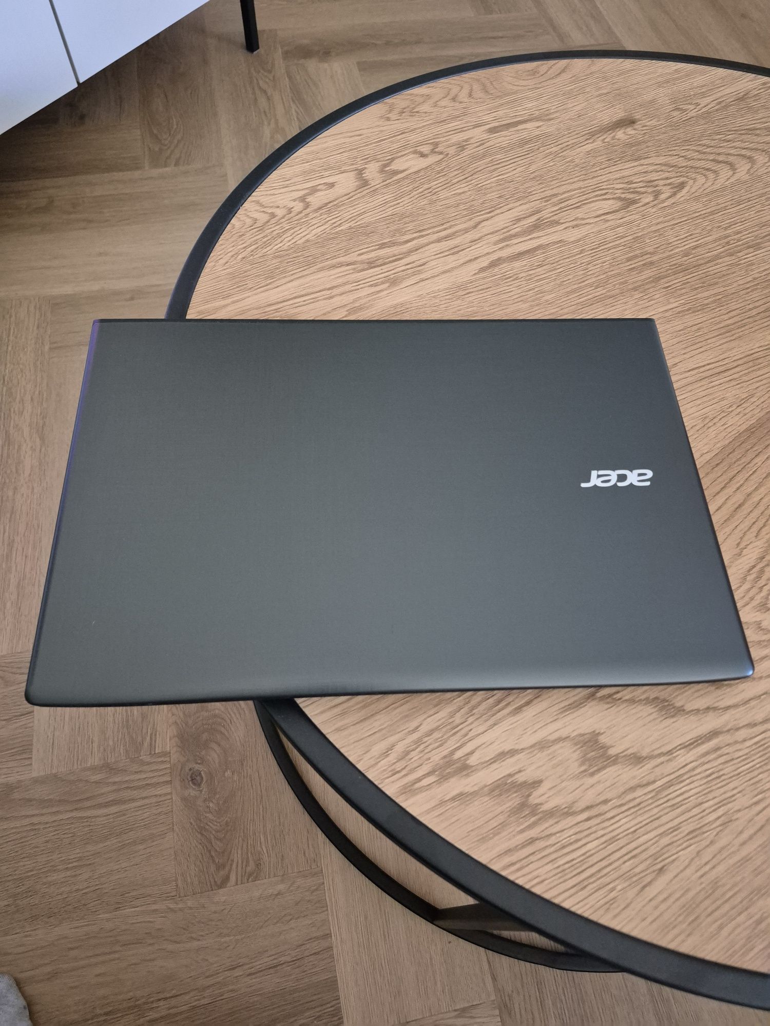 Laptop Acer Aspire e5-575G