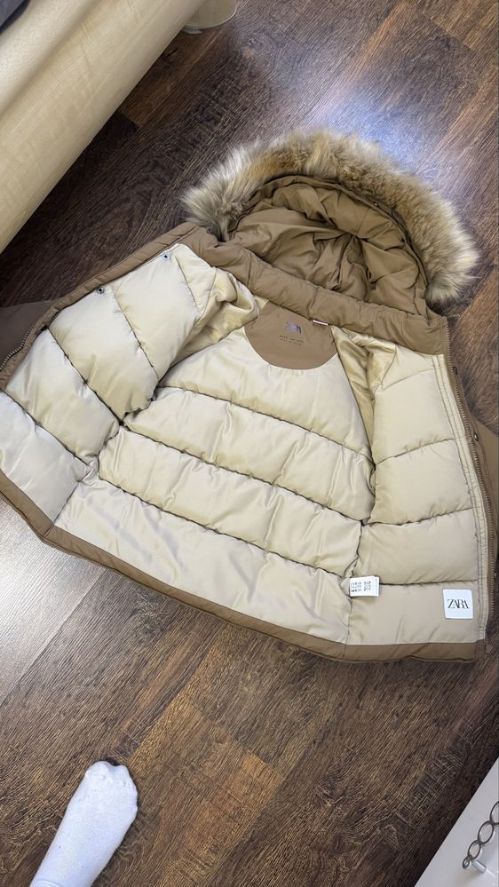 Зимова куртка Zara