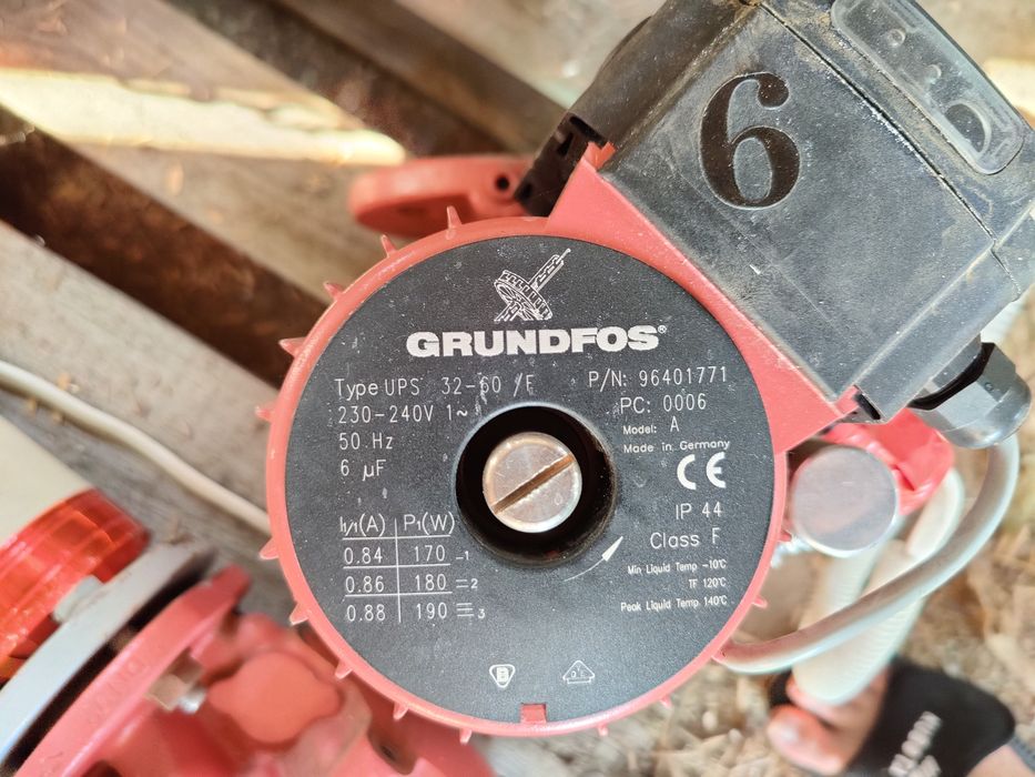 Pompa C.O. GRUNDFOS UPS 32-60/2F