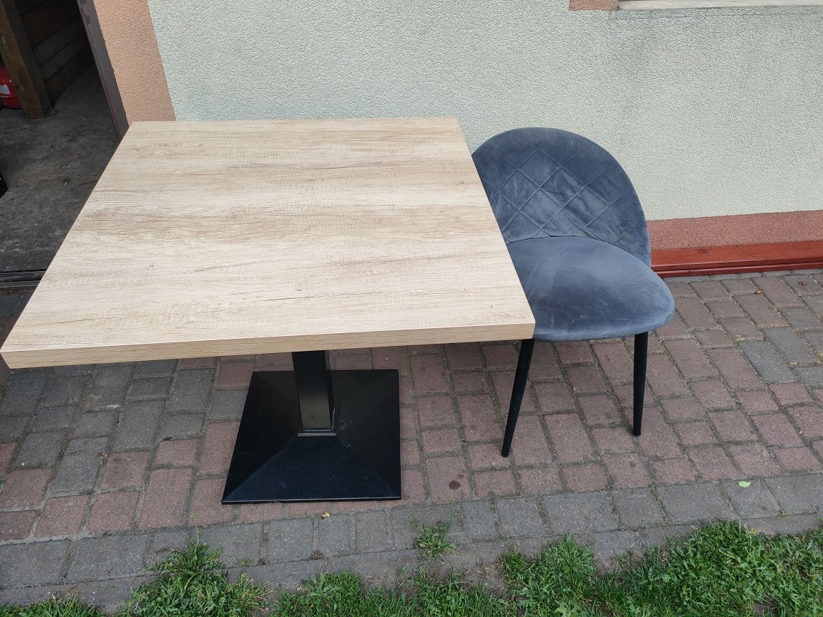 Sprzedam stoły i krzesła