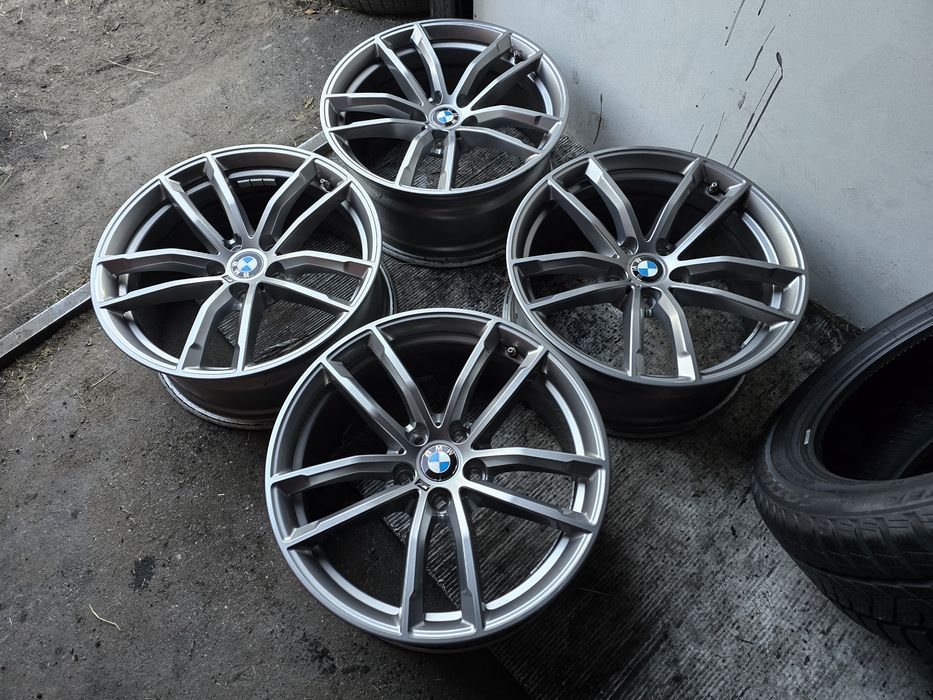 Sprzedam Oryginalne Alufelgi BMW M Pakiet 18" 5x112 8j ET30