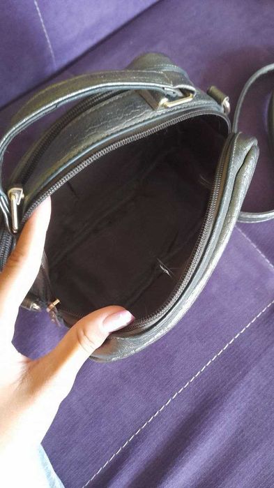 Сумка з еко шкіри, із шипами. Б/у.