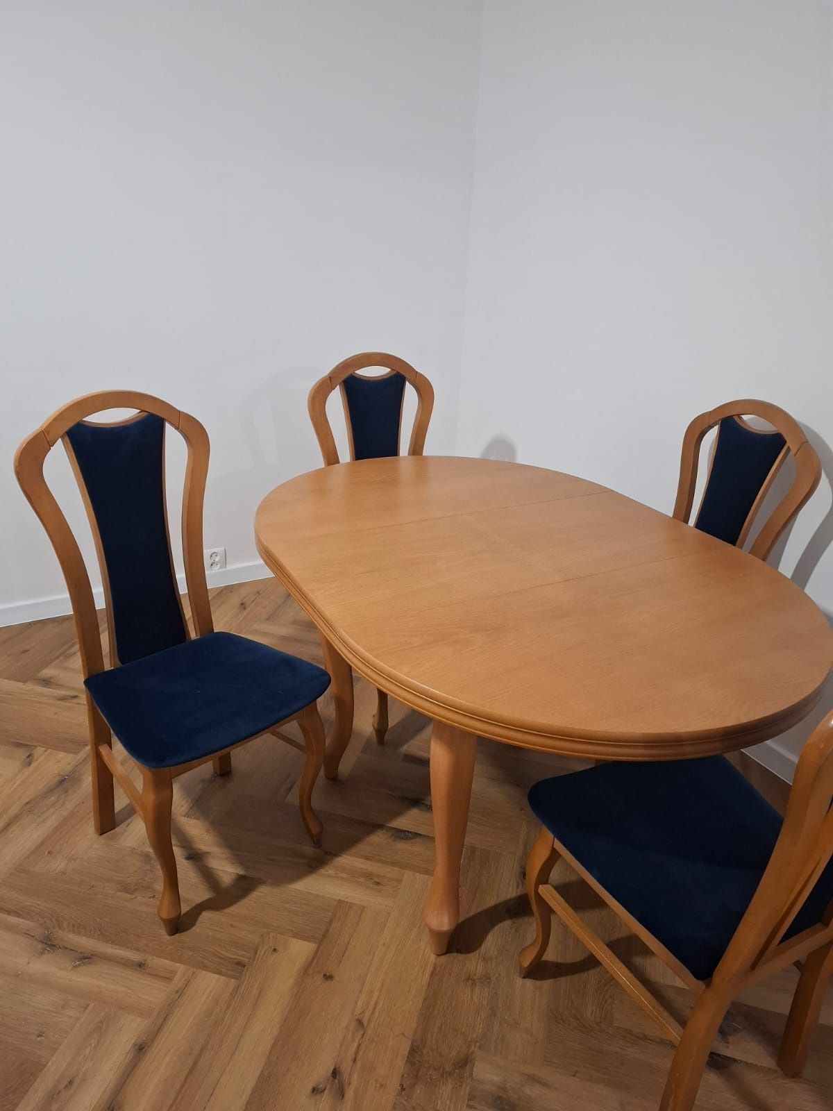 Piękny zestaw wypoczynkowy do salonu
