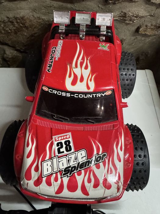 Telecomandado jipe todo terreno