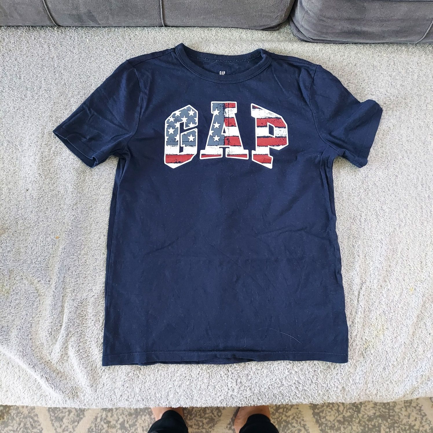 GAP T-shirt rozmiar L - 140