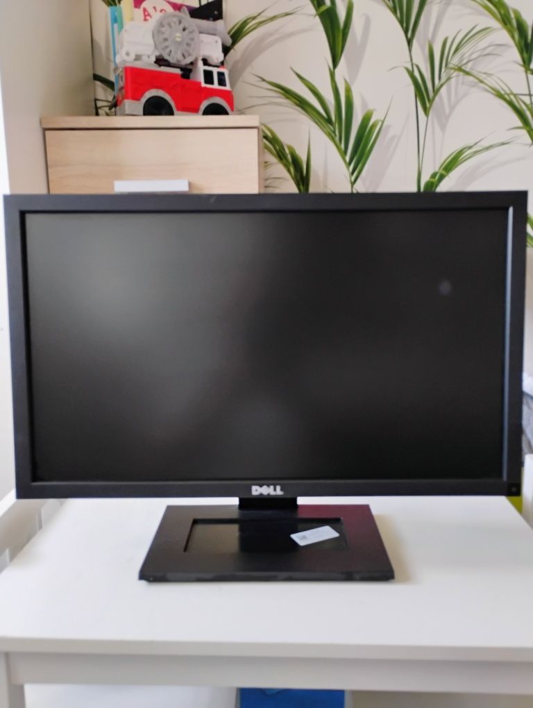 Monitory HP ,Dell,Samsung klawiatury Dell i inne