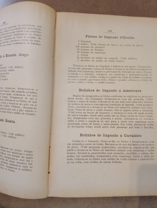 Livro de culinária muitíssimo antigo