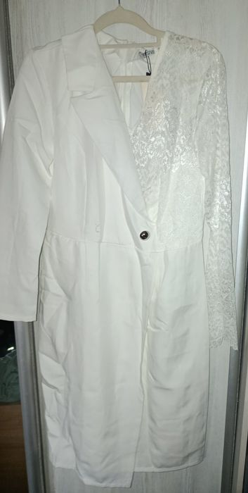 Продам нові плаття та піджаки