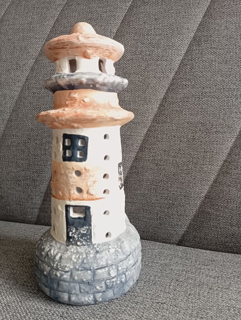 Porta-velas em barro