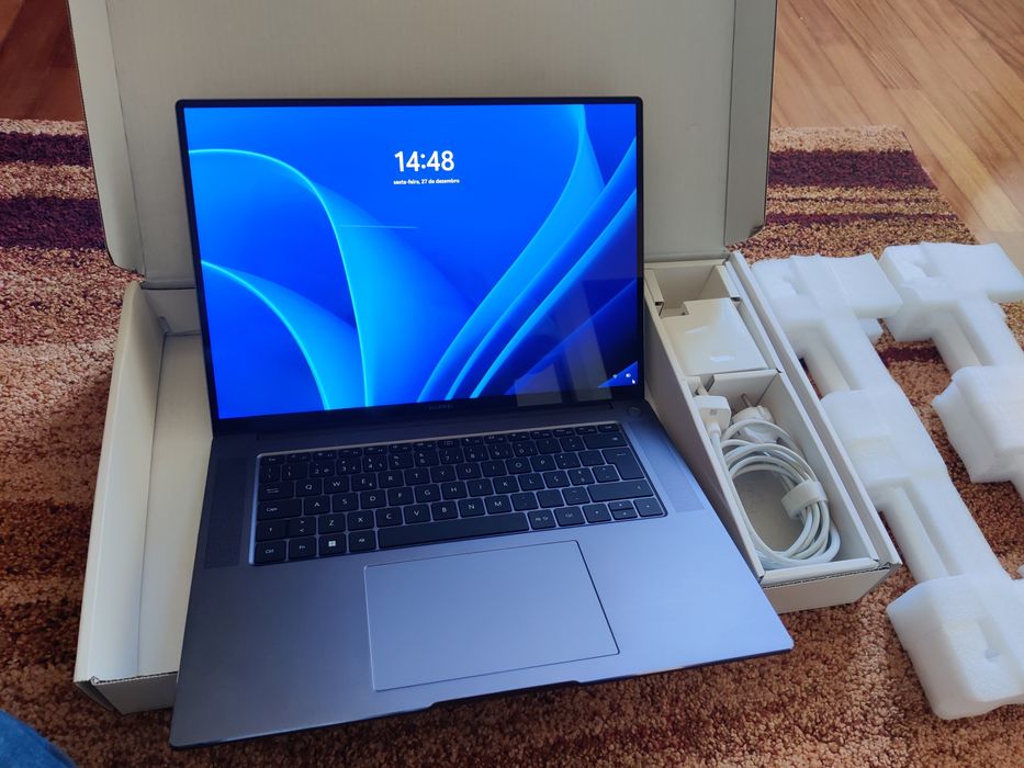 Portátil HUAWEI MateBook 16, Ryzen 5800H, 16Gb, 512Gb, Garantia 2026