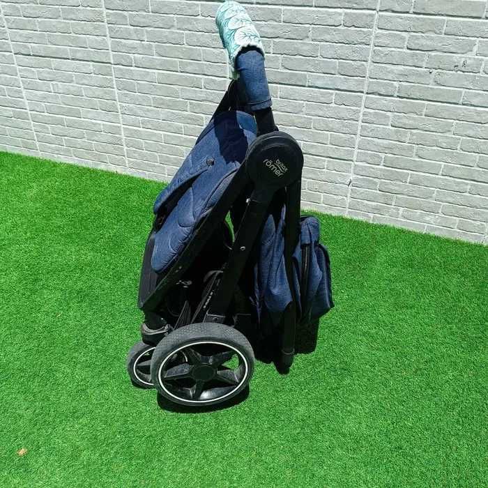 Carrinho Britax Romer B-agile M em bom estado + Gratis