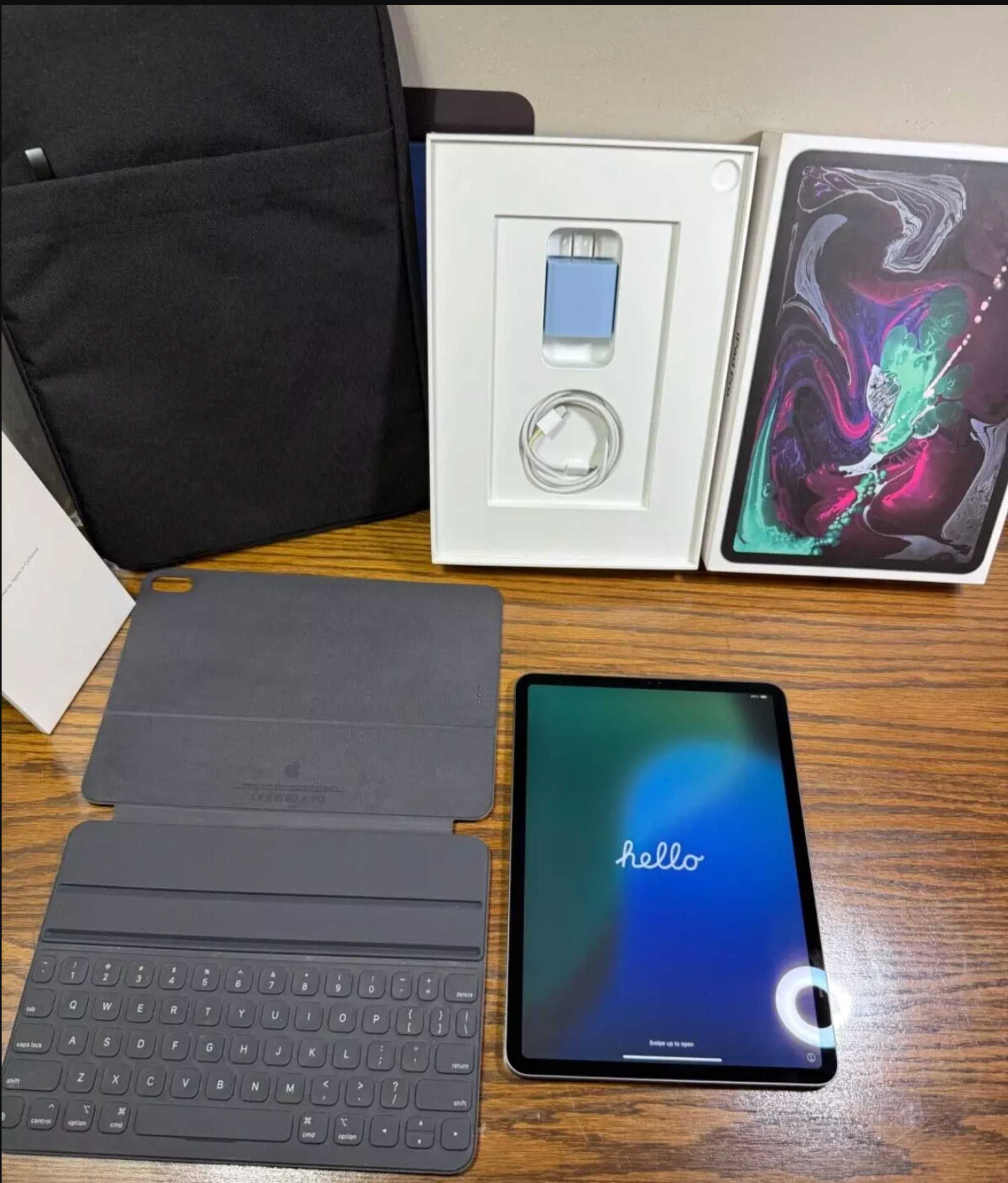 Ipad Pro 11 Wifi Silver 64 GB com Capa Teclado
