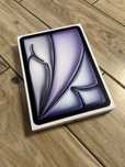 Tablet APPLE iPad Air 11" 7 gen. 2025 - 128 GB Wi-Fi. I inne produkty.