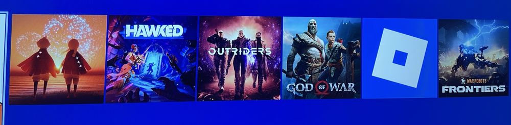 PlayStation 4 PRO+ 2 Comandos + Jogos — Pronto para horas de diversão!