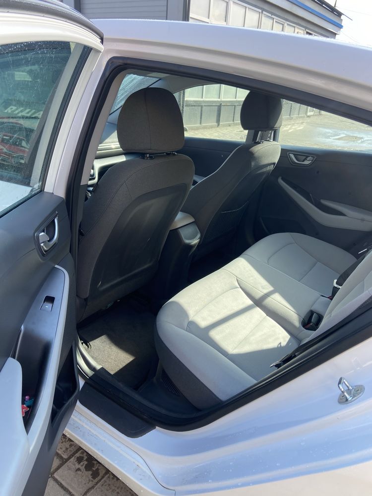 Hyundai Ioniq 2021 HV (Hybrid)