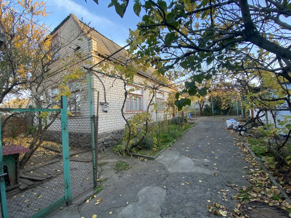 Продаю  часный дом на Старом Водопое от собственника