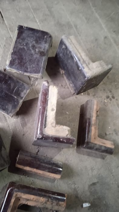 Кахель пічний . нижній ряд. вживане