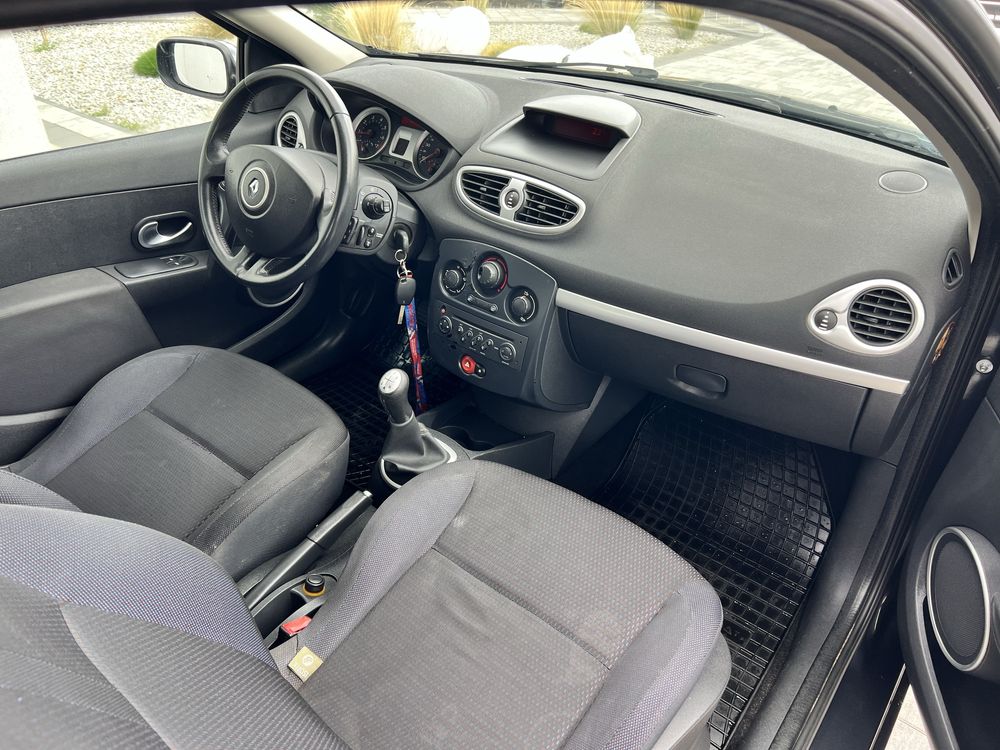 Renault Clio 1.6 Benzyna 2005r Klimatyzacja