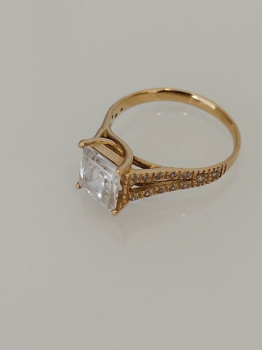 Anel em ouro de 19,2kt