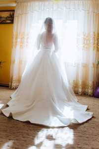 Продам весільну сукню Monica Loretty!