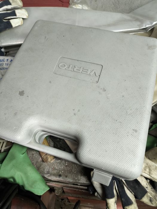 Sprzedam walizki po narzedziach