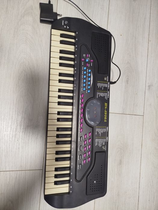 Електро піаніно сентизатор